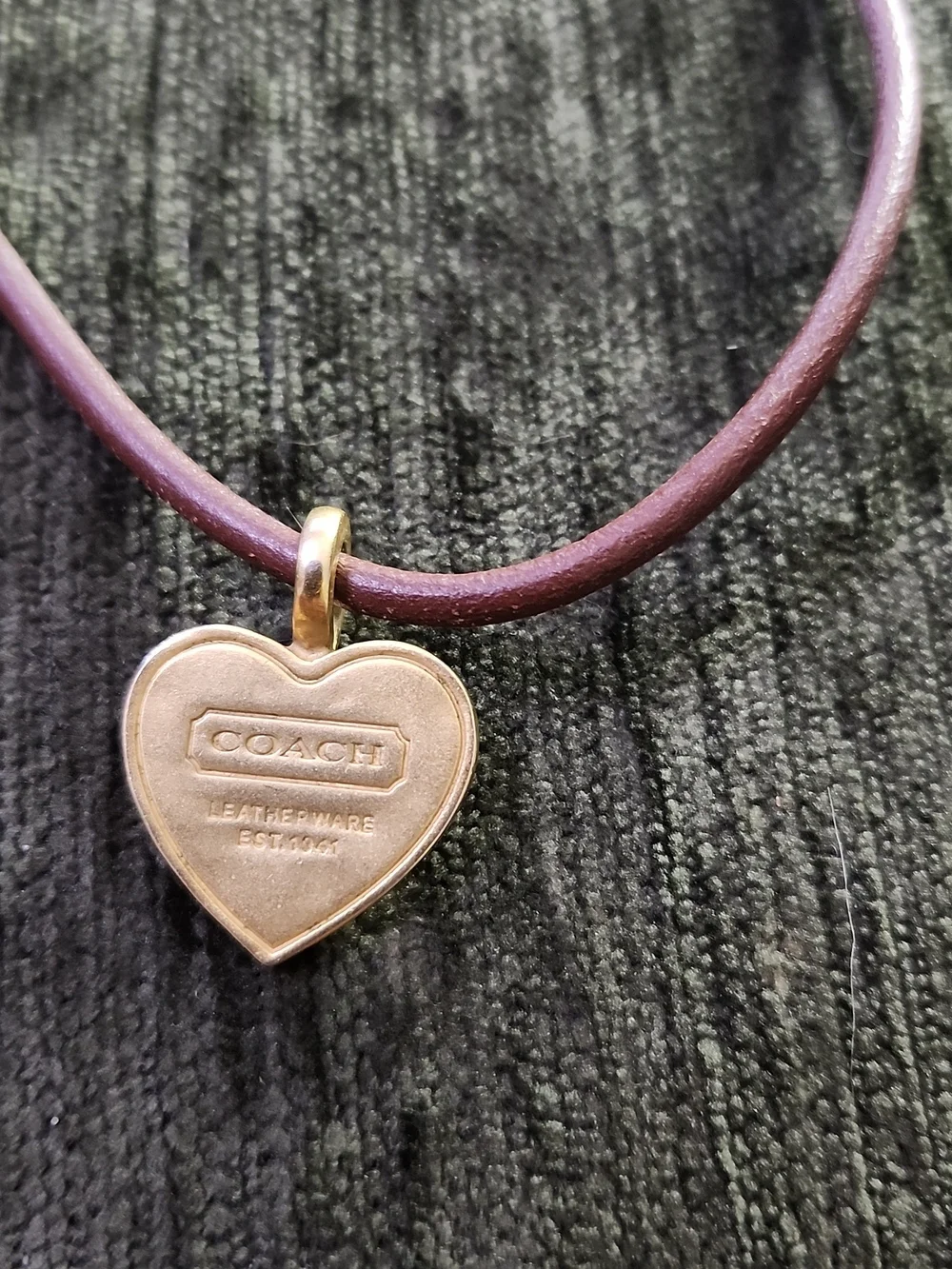 Coach Brown Leather & Brass Heart Necklace Rare Vintage Beauty 16